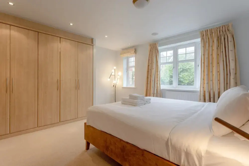 3 Bedroom Home In The Heart Of Wimbledon — отель с удобным расположением в Лондоне