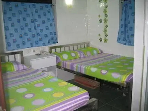 New China Guest House — отель в Гонконг, Китай