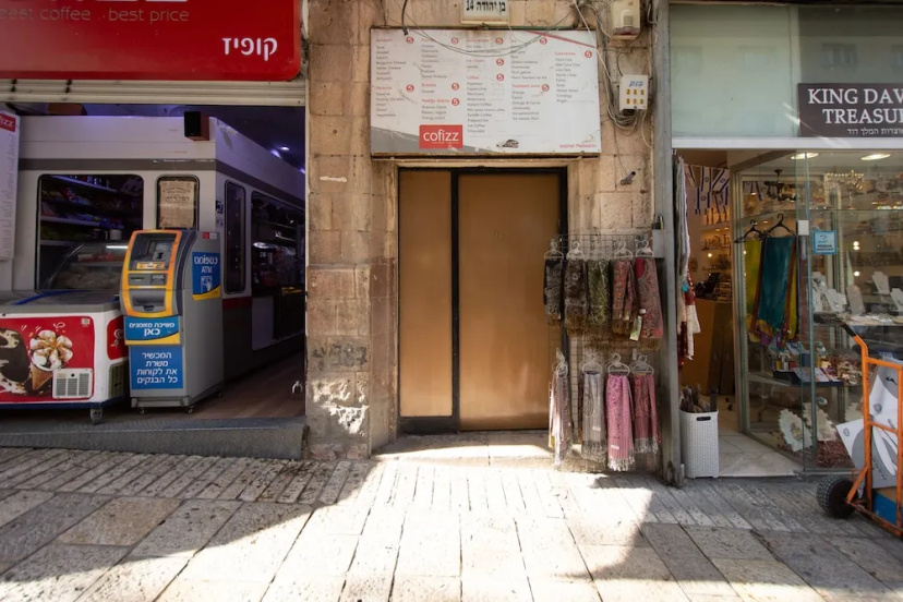 Lovely Apt, Most Popular Tourist Road in Jerusalem — комфортный отель в Иерусалим