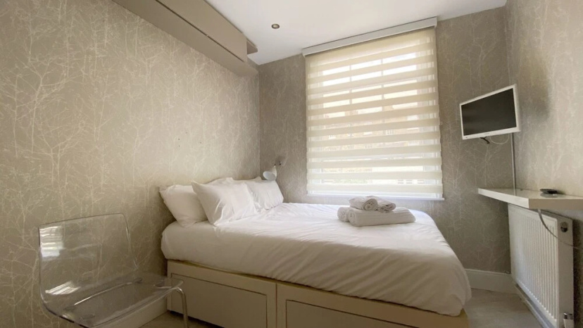 Stunning 2-bed Apartment in London — забронировать отель в Лондоне