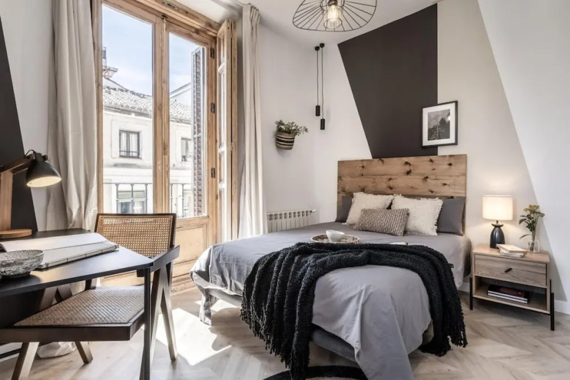 Broto - 4 Bedrooms in Malasa a — отель с удобствами в Мадриде