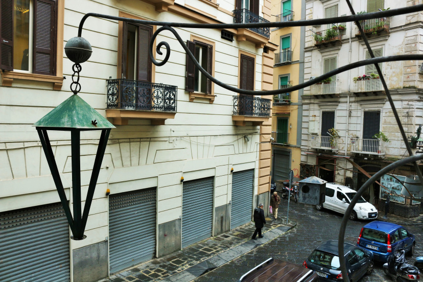 B&B Maison Du La Rua — отель с удобным расположением в Неаполе