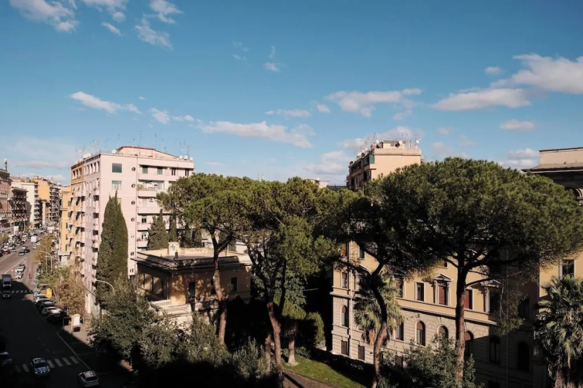 Colosseo-san Giovanni, New Apartment Wi-fi & A-C — отель с удобным расположением в Риме