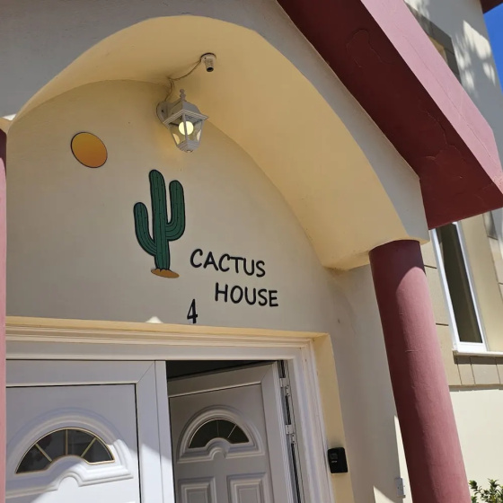 122 VOR - Stay Cactus House — забронировать отель в Ларнака