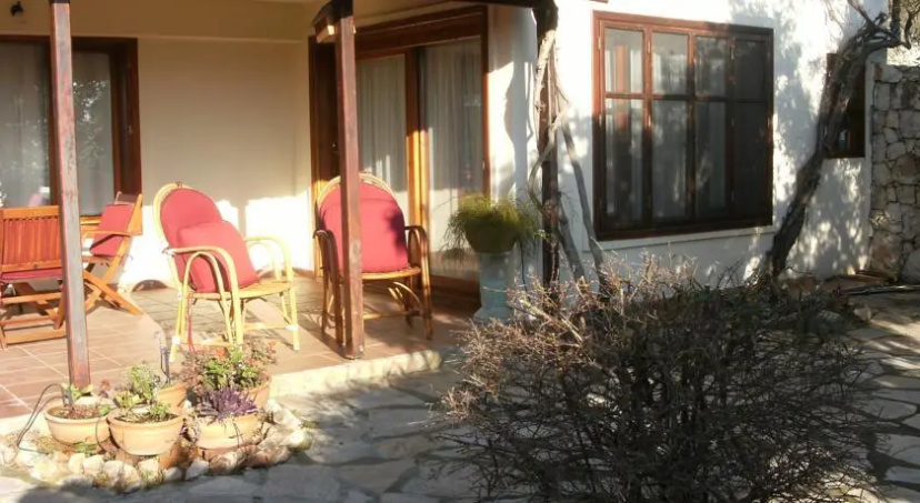 Villa Juanita Garden Apartment — отель в Калкан, Турция