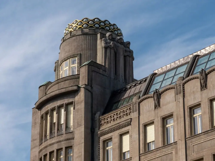 Crown Palace Apartments by Adrez — комфортный отель в Праге
