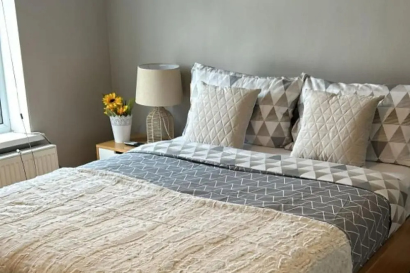 Цены на 1 Bedroom Apartment - Central, Free Parking в Лондоне