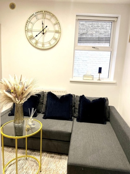 Inviting 3-bed Apartment in London — отель с удобствами в Лондоне