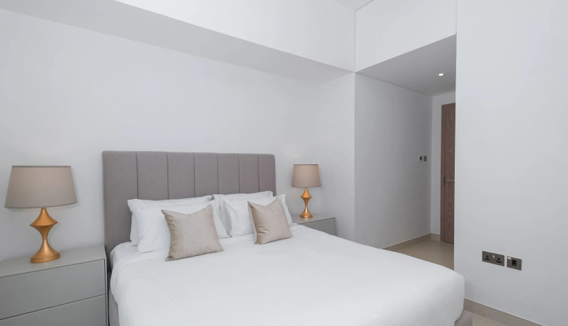 Цены на LUX - Contemporary Suite with Full Marina View 5 в Дубае