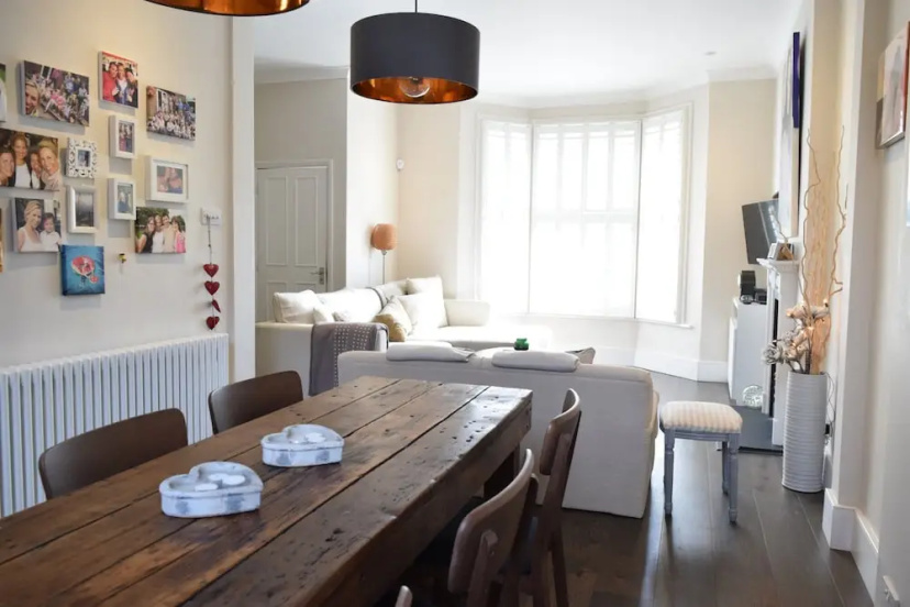 2 Bedroom House in Fulham — отель с удобствами в Лондоне