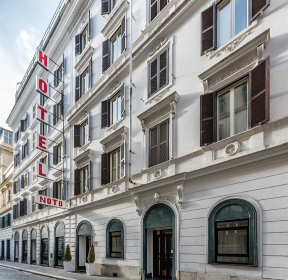 Сравните цены на Raeli Hotel Noto в Риме