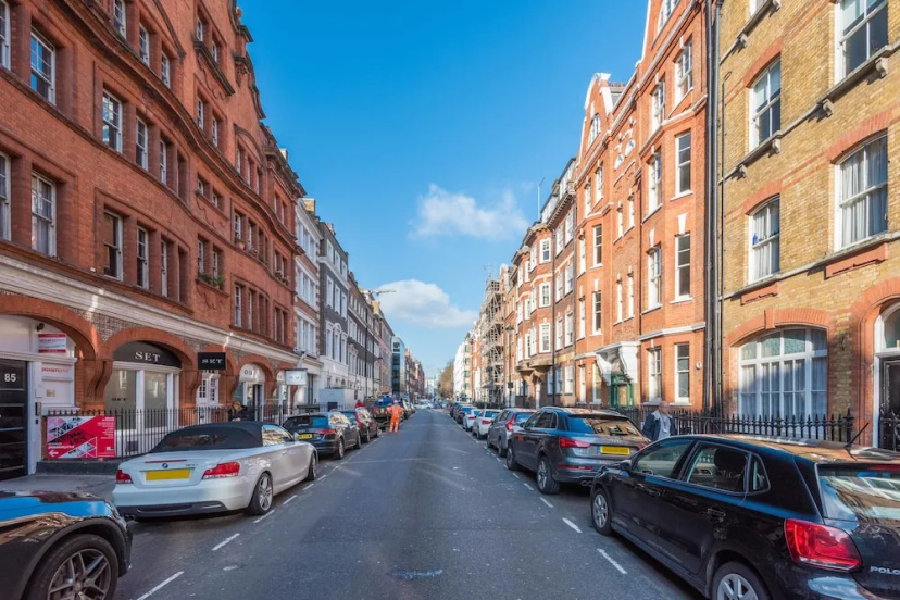 Majestic Mayfair Penthouse close to Oxford Circus — комфортный отель в Лондоне