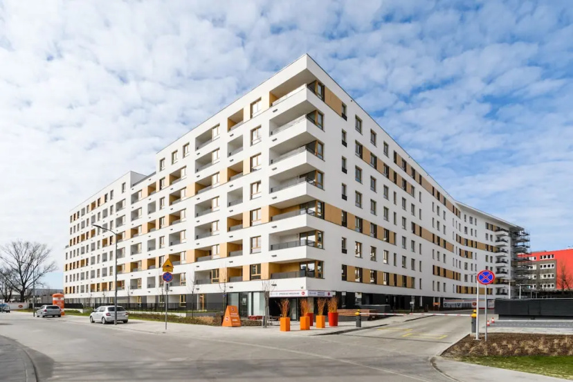 M&R Apartament Airport&Business Komputerowa — отель с удобным расположением в Варшаве