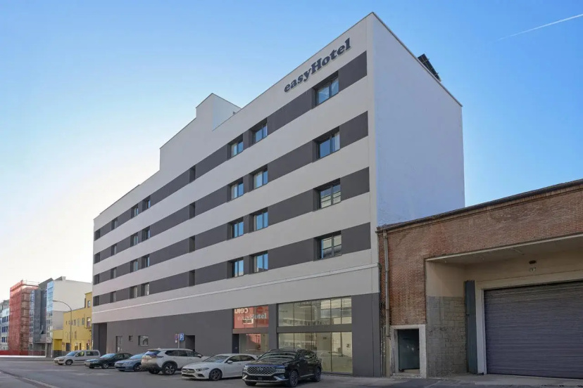 Easyhotel Madrid Alcala 2 — отель в Мадриде, Испания