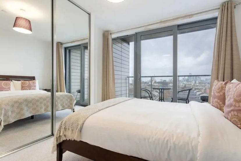 Modern 1 Bedroom Apartment Near Canary Wharf With Balcony — отзывы гостей и цены