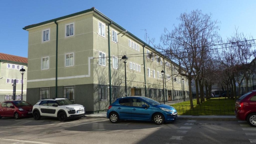 Apartamento Aluche — отель с удобствами в Мадриде
