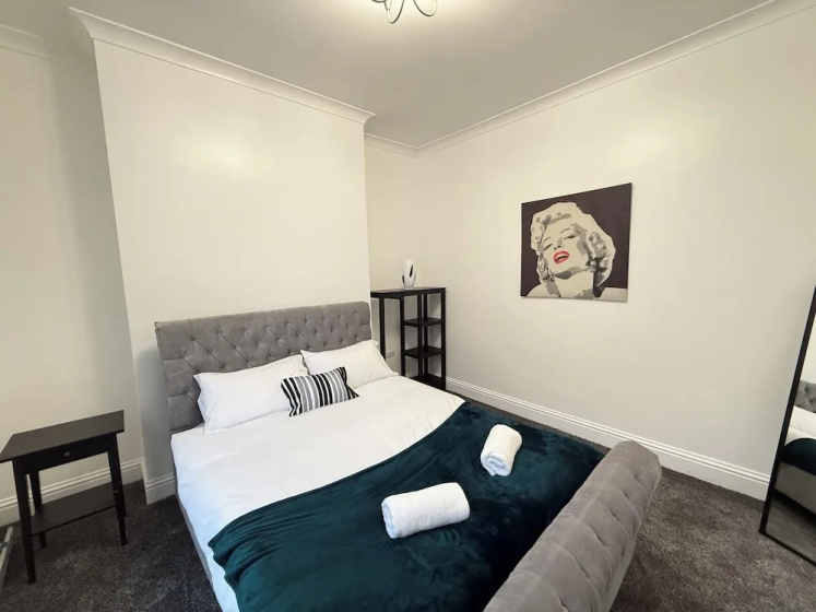 Modern Central Croydon Retreat — комфортный отель в Лондоне