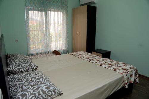 Guest House On Oktyabrskaya 356 — забронировать отель в Цандрыпш