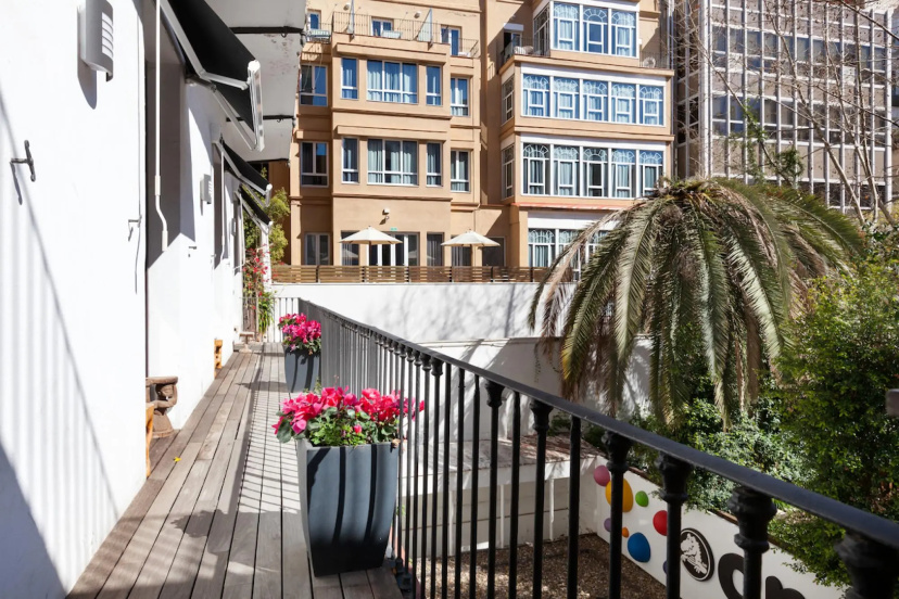 BATLLO 1 · Beautiful and fresh apartment next to P. de Gracia — отзывы гостей и цены