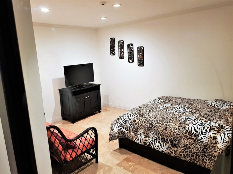Sea View 2 bed Condo Pattaya — отель с удобствами в Паттайе
