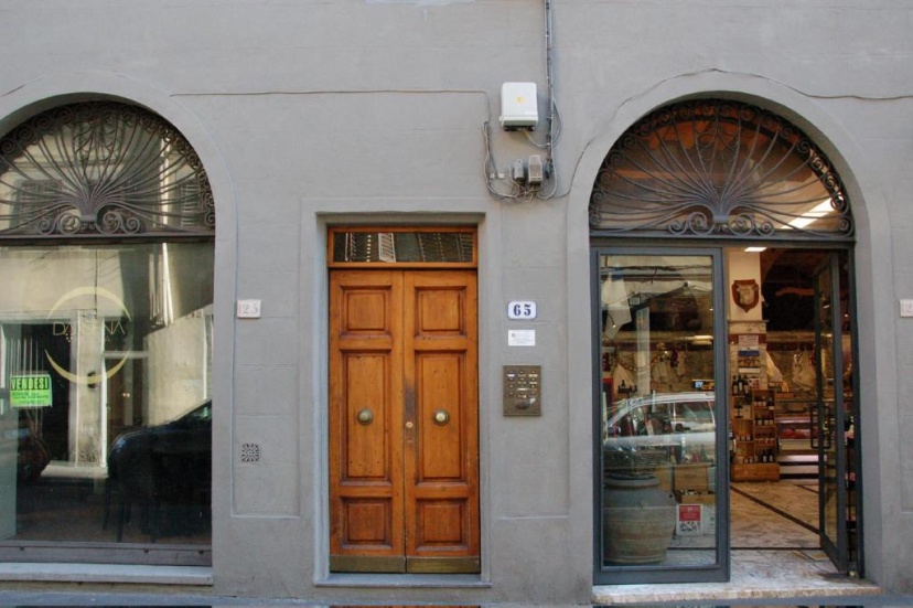 Borgo San Frediano Suites — отель с удобным расположением в Флоренции
