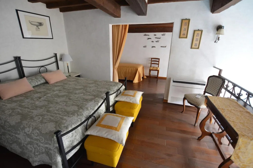 Цены на Elegant Apartment for 3 in Firenze With Elevator в Флоренции