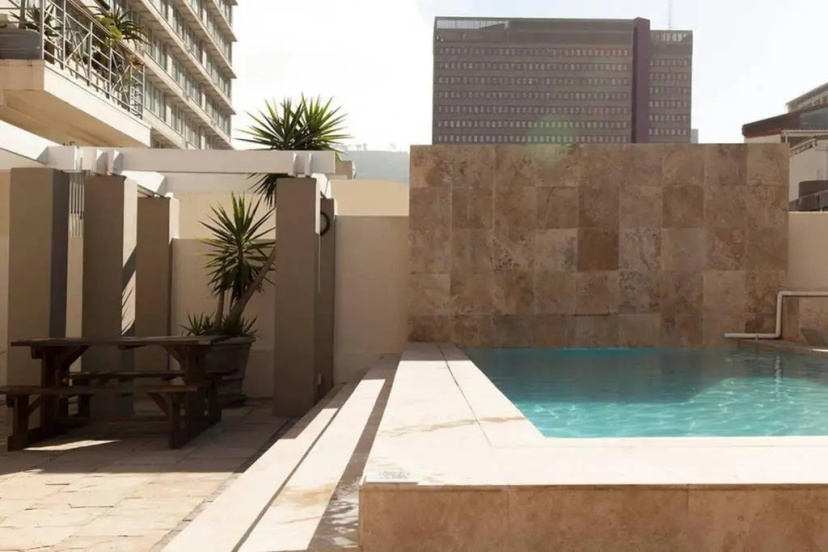 The Square Holiday Apartments — отзывы гостей и цены