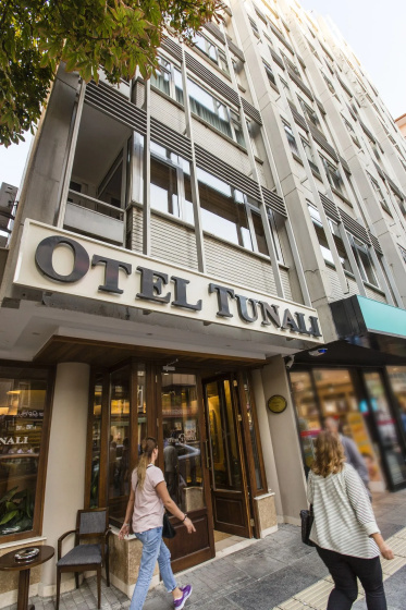 Hotel Tunali 3 — отель в Анкаре, Турция