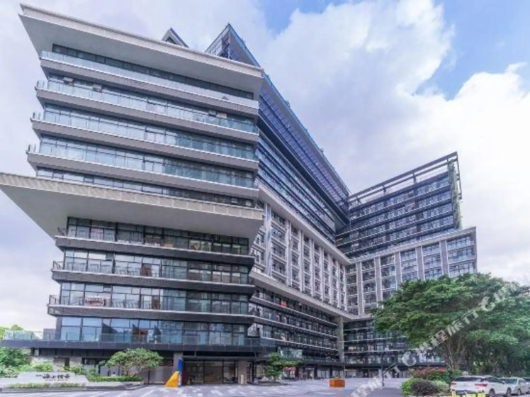 Calman Apartment (Guangzhou Fangcun Metro Station) — отель с удобствами в Гуанчжоу