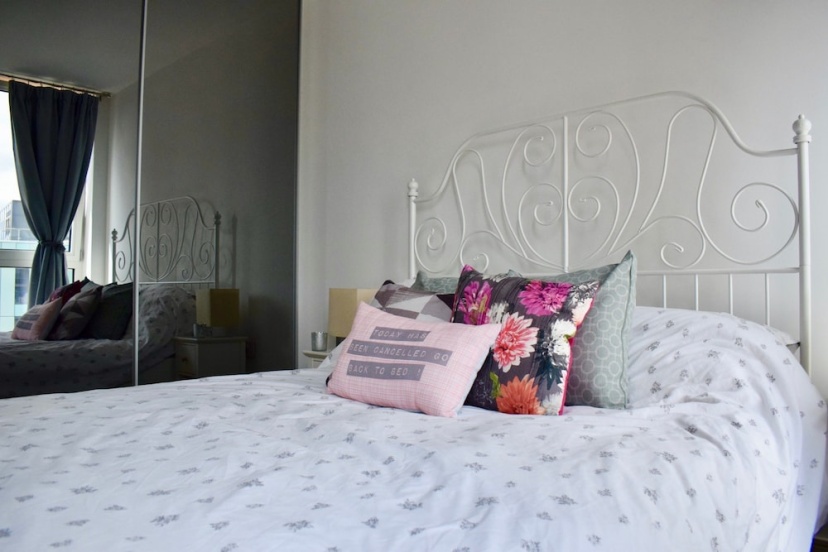 Modern 1 Bedroom Apartment in Greenwich — отель с удобным расположением в Лондоне