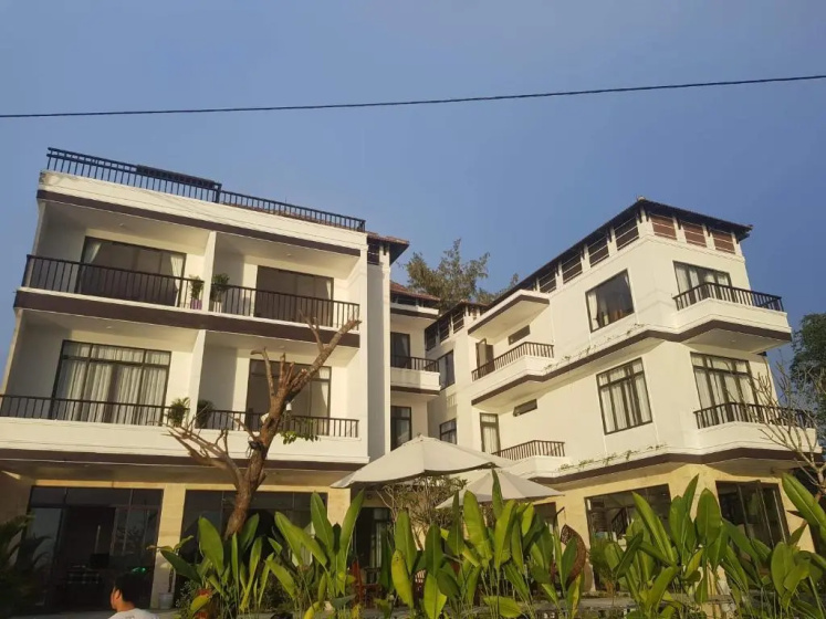 Serene Riverside Hotel Hoi An — забронировать отель в Дананге