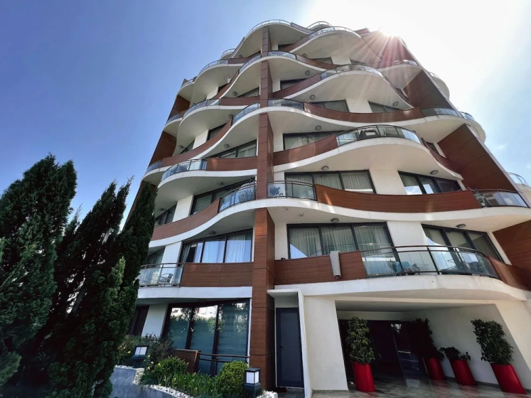 Gorgeous Residence in a Luxury Complex in Kyrenia — отель с удобствами в Кирения