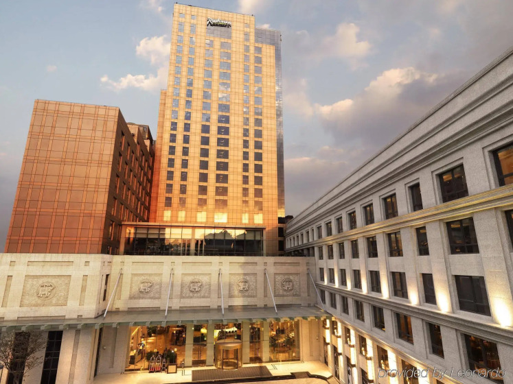 SSAW Pagoda Hotel Shanghai Baixia — отель в удобной локации в Шанхае