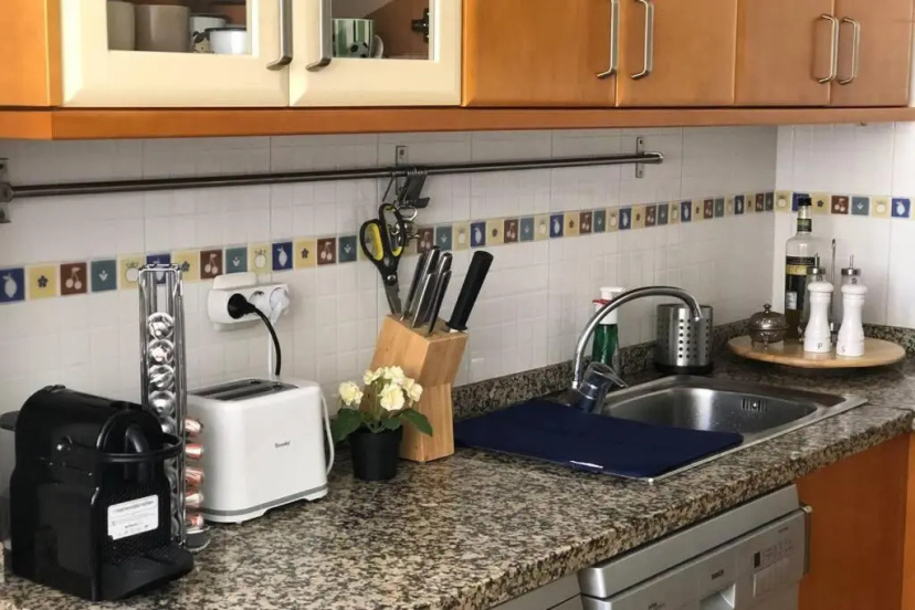 Beautiful apartment with swimming pool and beach — комфортный отель в Аликанте