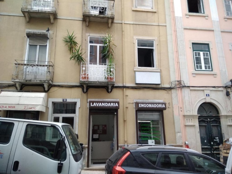 Edith Cavell10 Lisbon Guest House — отель с удобным расположением в Лиссабоне
