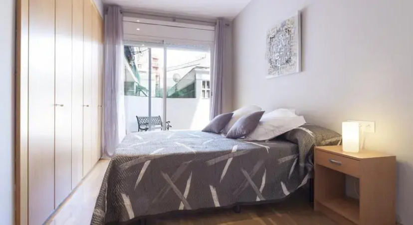 Barcelonaforrent Meridian Suites — отель с удобным расположением в Барселоне