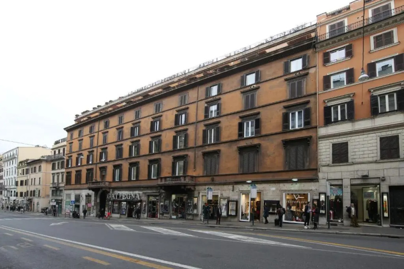 La Maisonnette Tritone Trevi Apartment Rome — отель с удобным расположением в Риме