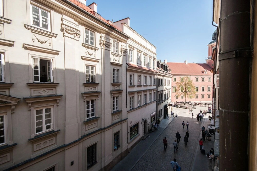 Elegant Apartment Royal Castle — отель с удобствами в Варшаве