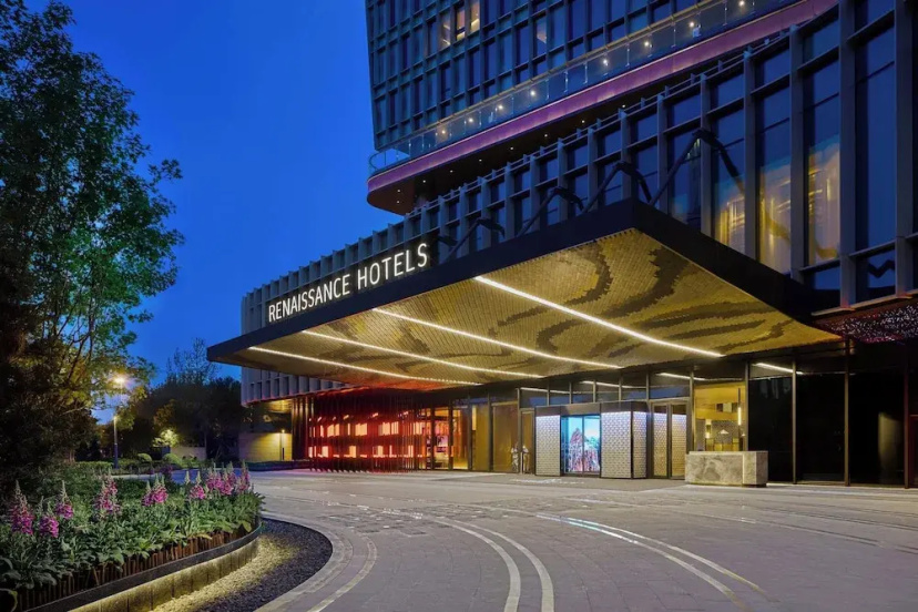 Renaissance Beijing Haidian Hotel — отель с удобствами в Пекине