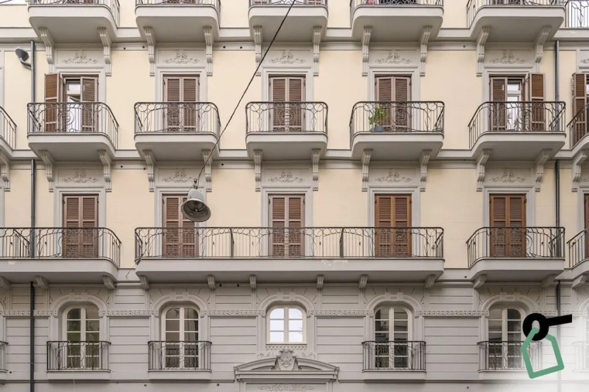 HOTIDAY Room Collection - Napoli Duomo — отель рядом с интересными местами в Неаполе