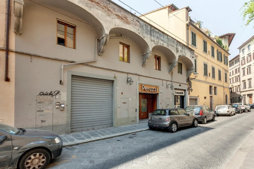 Anguillara 7 A in Firenze — отель с удобствами в Флоренции