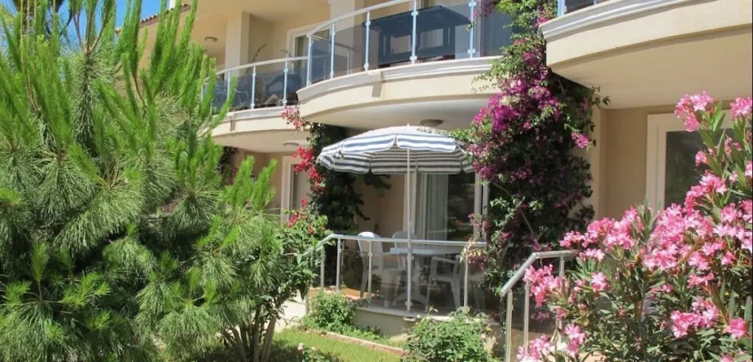 Villa AQ37 by JoyLettings — забронировать отель в Фетхие