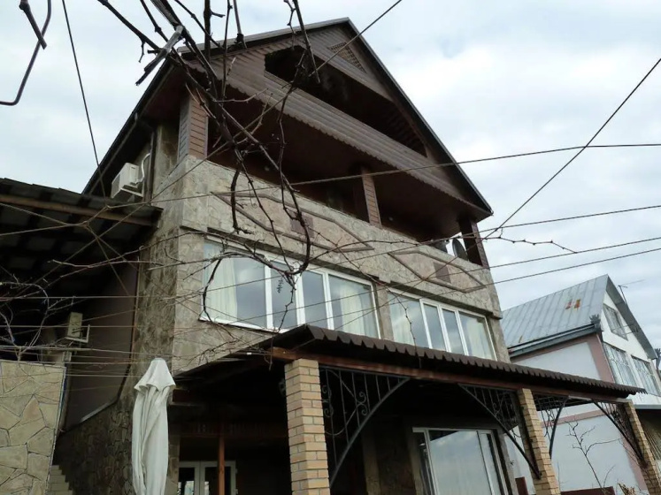 Briz Guest House — отель в Сочи, Россия