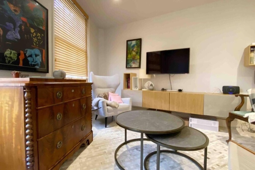 Charming 2-bed Apt With 2 Bathtub Central London — отзывы гостей и цены