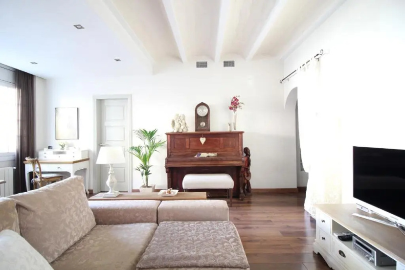 Sant Antoni Lovely Apartment — отель с удобствами в Барселоне