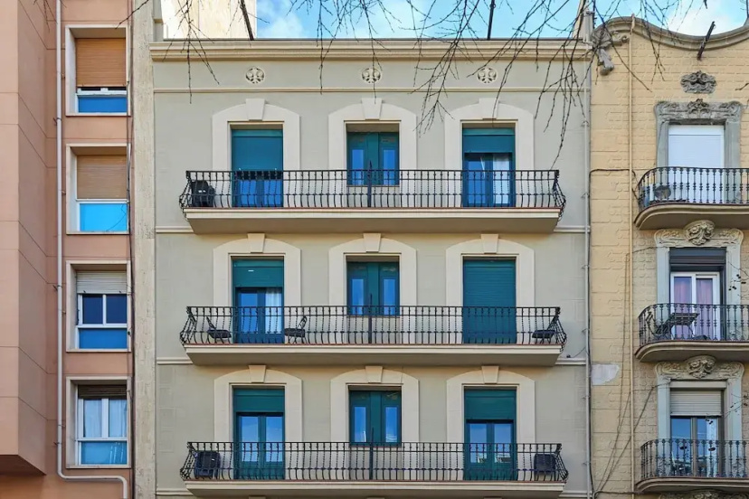 BBarcelona Clot Apartments — забронировать отель в Барселоне