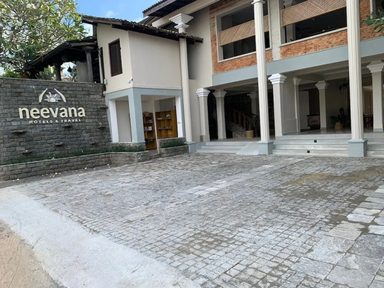 Neevana Hotel Hikkaduwa — комфортный отель в Хиккадува