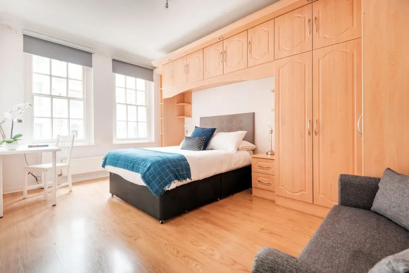 Stylish 2 Beds Apartment at Kensignton — отель с удобствами в Лондоне