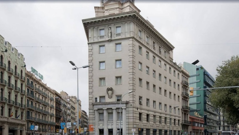 Amister Urban Apartments — комфортный отель в Барселоне