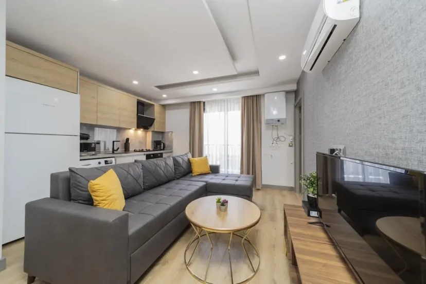 Modern Flat w Balcony 10 min to Beach in Antalya — комфортный отель в Анталье